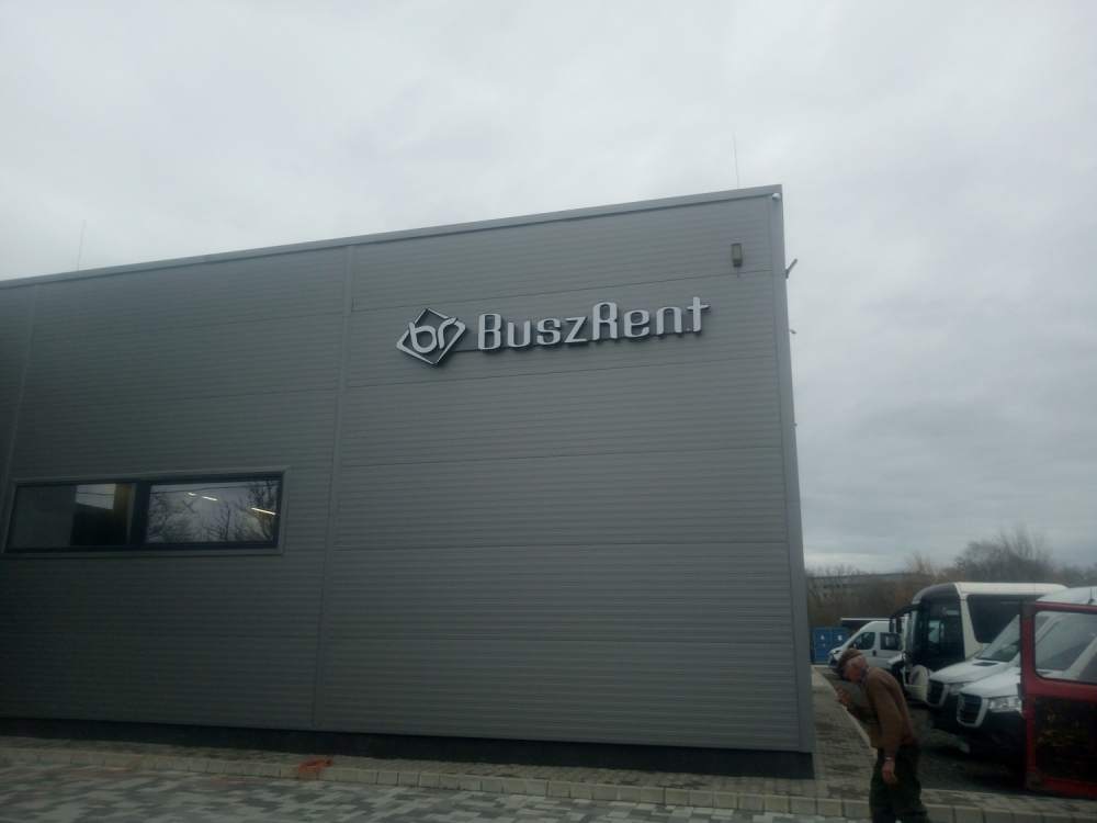 Vil�g�t� embl�ma k�sz�t�s P�cs