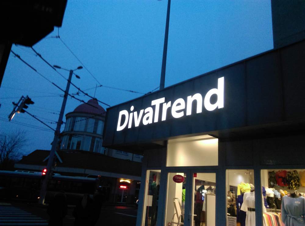 3D-s világító betű - Debrecen